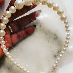 Pearl headband
